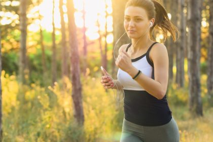 Exploring the Benefits of Integrating Outdoor Fitness Activities Into Your Camping Routine